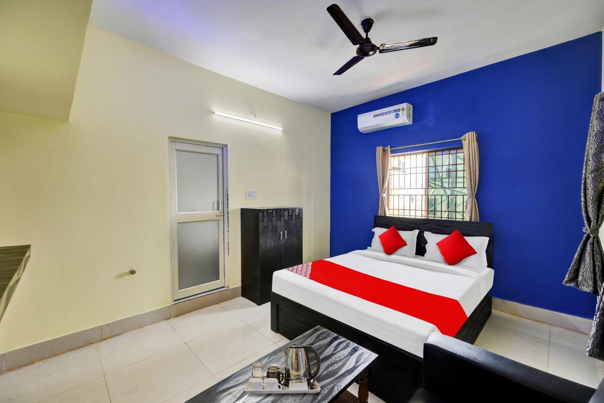 Oyo Flagship 81058 Royal Regalia Ξενοδοχείο Μπουμπάνεσβαρ Εξωτερικό φωτογραφία